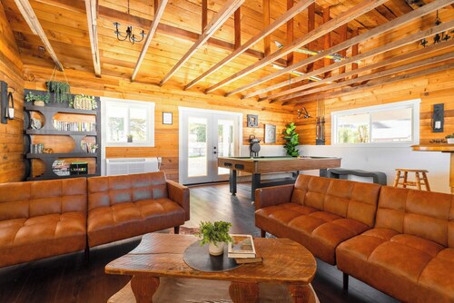 Packwood's Luxury Woodland Suite