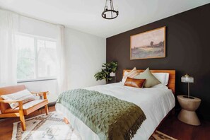 2 bedrooms, travel cot, WiFi, bed sheets - Packwood's Luxury Woodland Suite (Randle)