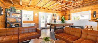 Packwood's Skyline Suite