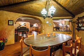 Dining - Villa La Fortezza - Six Bedroom Villa, Sleeps 12 (Dormelletto)