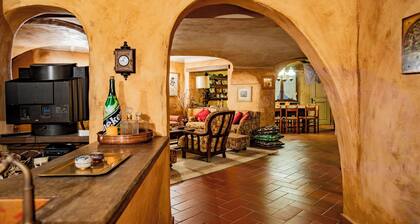 Villa La Fortezza - Six Bedroom Villa, Sleeps 12