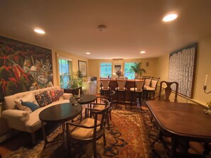 Dining - Private bedroom in the Green River Bridge Inn. A full breakfast is included. (Guilford)