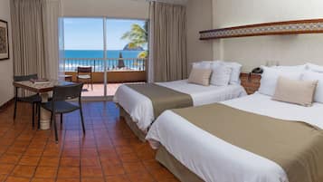 Habitación estándar vista al mar todo incluido | Ropa de cama de alta calidad y caja de seguridad en la habitación
