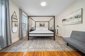 10 habitaciones, tabla de planchar con plancha, wifi y ropa de cama 