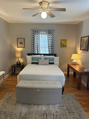 1 chambre, fer et planche à repasser, Wi-Fi, draps fournis