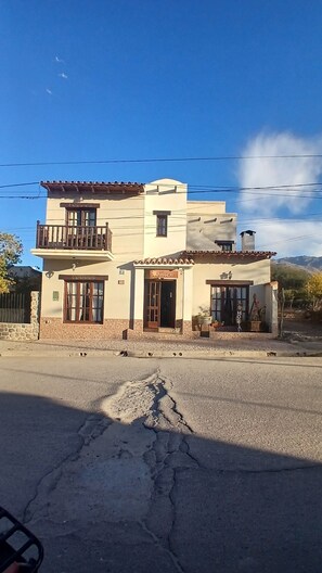 Fachada del alojamiento
