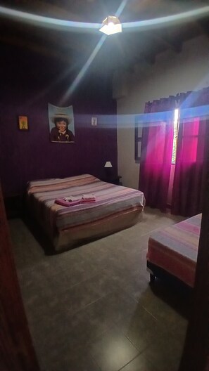 Comfort Triple Room, Garden View | Free WiFi - Hostal amancay (Cafayate)