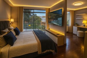 4 bedrooms, desk, iron/ironing board, free WiFi