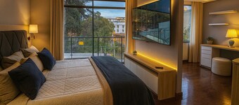 Fast Wifi, Jacuzzi, washer & dryer, bbq, 4br, High Security, stylishly designed