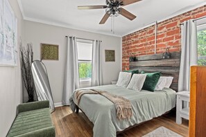 3 chambres, bureau, fer et planche à repasser, Wi-Fi gratuit