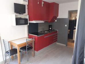 Microwave, oven, stovetop