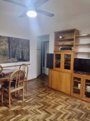 Dining - Apartment. 2 bdrm. w / balcony V. Crespo (Villa Crespo)