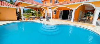 Villa Tropical Cabarete with private pool and nearby Beaches