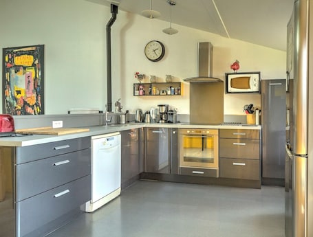 Microwave, dishwasher. Clos Merise - FEYZIN
