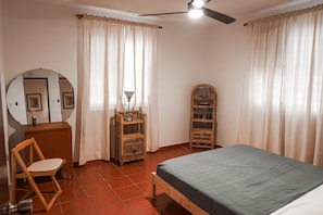 7 bedrooms, iron/ironing board, WiFi, bed sheets - Rustic Casona w. Seaview, Jacuzzi, Fire Pit & AC between Cabo Rojo & Lajas (Cabo Rojo)
