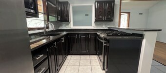 The Anglers Basecamp! Newly remodeled 2-bedroom house  in Panacea