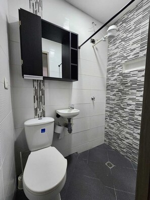Towels, toilet paper