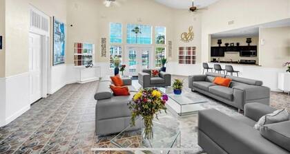 Cozy 2BD/2BTH Condo Near Disney