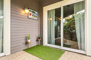 Exterior detail - Serene SoCo Escape — Walk to Cafes + Free Parking/In-Unit Laundry! (Austin)