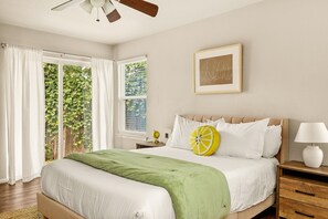 2 bedrooms, desk, iron/ironing board, free WiFi