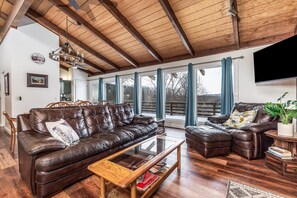 Smart TV, fireplace, table football