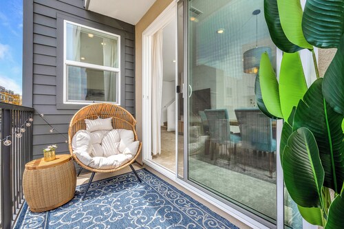 Multi-Level Corner Home in Prime Gated Community