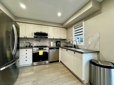 House, Garden View | Private kitchen
