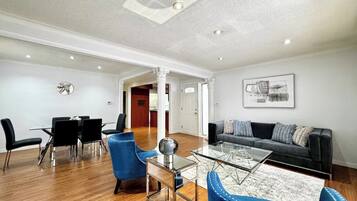 House, Garden View | Living area