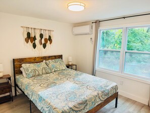 3 habitaciones, escritorio, tabla de planchar con plancha y wifi gratis