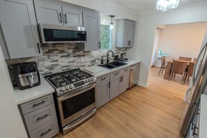 Hus, hageutsikt | Eget kjøkken