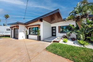 Exterior - Waterfront Manatee Home Pool, Dock, Optional Boat (Indian Rocks Beach)