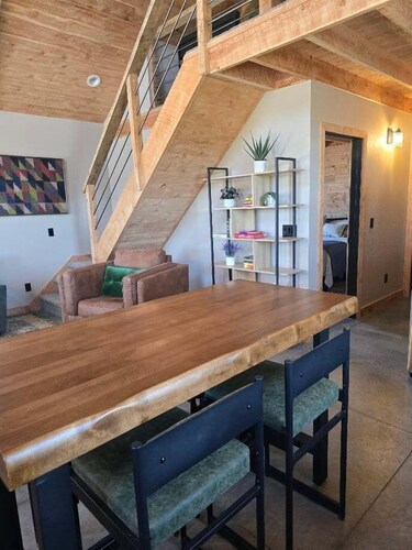 Diamond Creek Cabin- New Cabin, Pet Friendly, Mountain Views