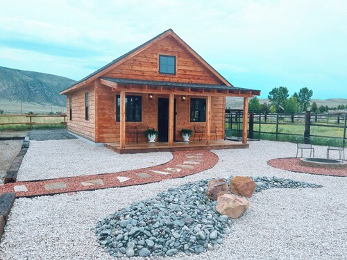 Diamond Creek Cabin- New Cabin, Pet Friendly, Mountain Views