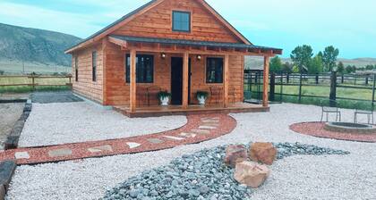 Diamond Creek Cabin- New Cabin, Pet Friendly, Mountain Views