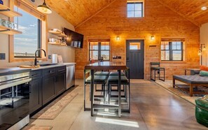 Coffee/tea maker, fridge, microwave, oven - Diamond Creek Cabin- New Cabin, Pet Friendly, Mountain Views (Cody)