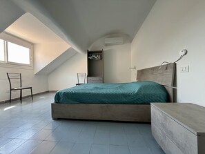 1 bedroom, free WiFi, bed sheets - Alla Foce Apartment (Imperia)