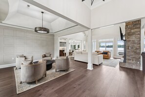 Smart TV, fireplace, video games, table tennis