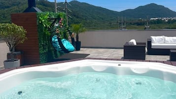 Bañera de hidromasaje exterior