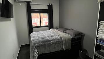 Apartment | WiFi (free), bed sheets