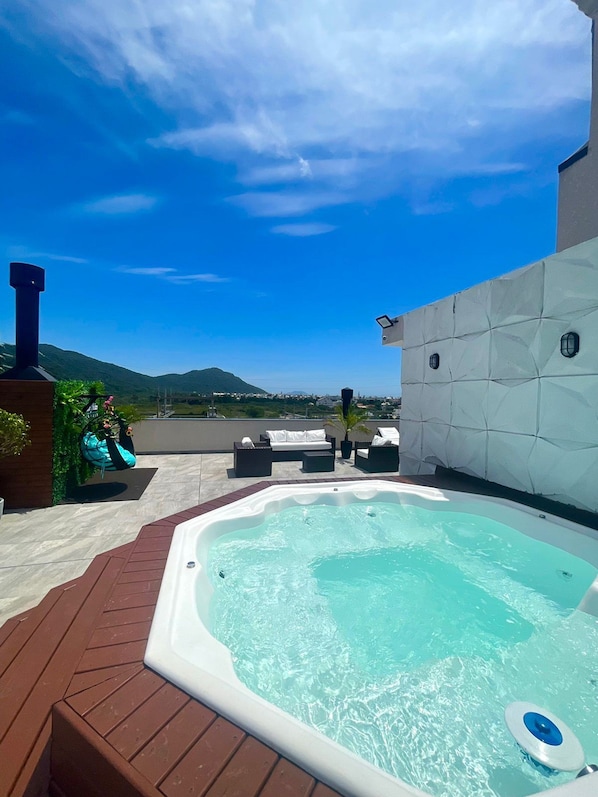 Bain à remous extérieur