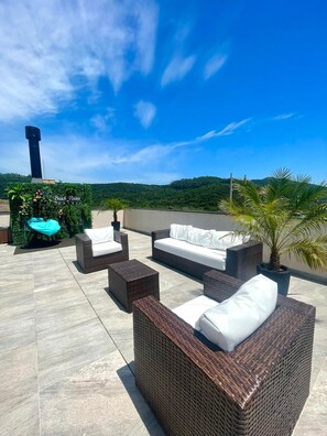 Imagen sin descripción, 4 de 161, botón