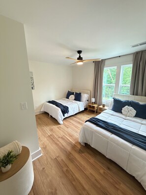 3 bedrooms, iron/ironing board, WiFi, bed sheets