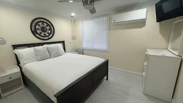 1 habitación, tabla de planchar con plancha y wifi