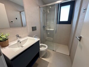 Hair dryer, towels - Mediterranean Gardens 35: Top floor sea views (Torrevieja)