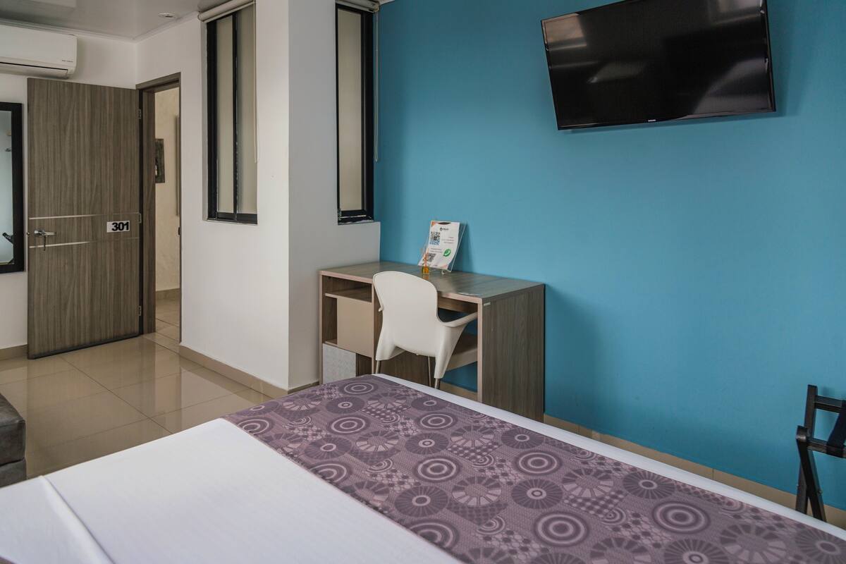Comfort Double Room | Desk, laptop workspace, iron/ironing board (on request), WiFi (free)