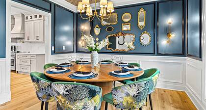 Speakeasy, Hot Tub, Theater, Pickle Ball, Sleeps 20