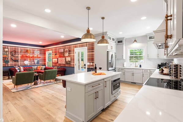 Microwave, oven, stovetop, dishwasher