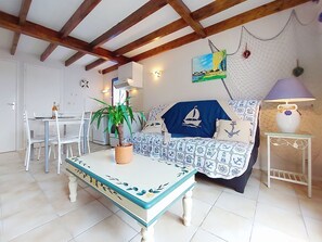 TV - La Coralline by Interhome (Vaux Sur Mer)