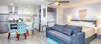 Tranquil Riverfront Studio