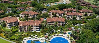 Casa del Mar - Veranda Retreat Pool and Balcony